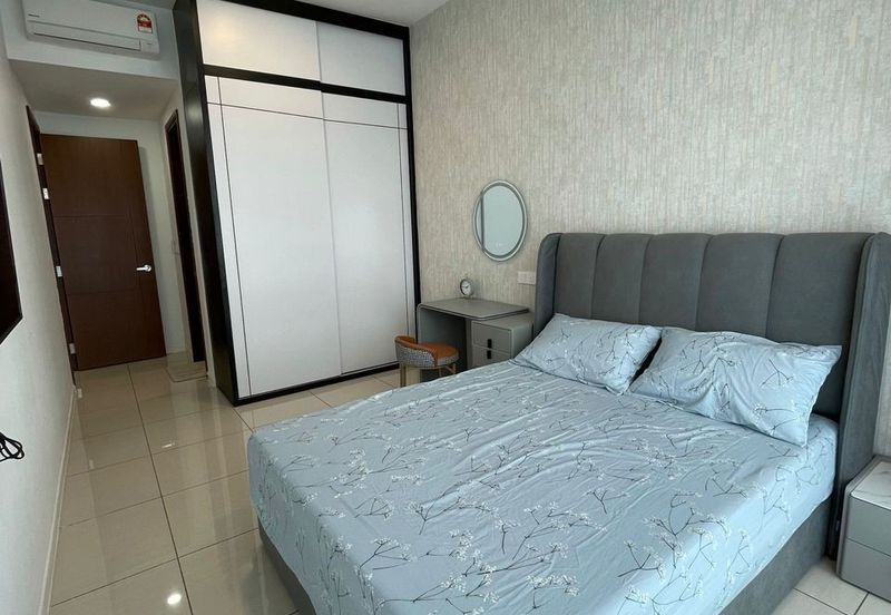 Queens Residences Q2