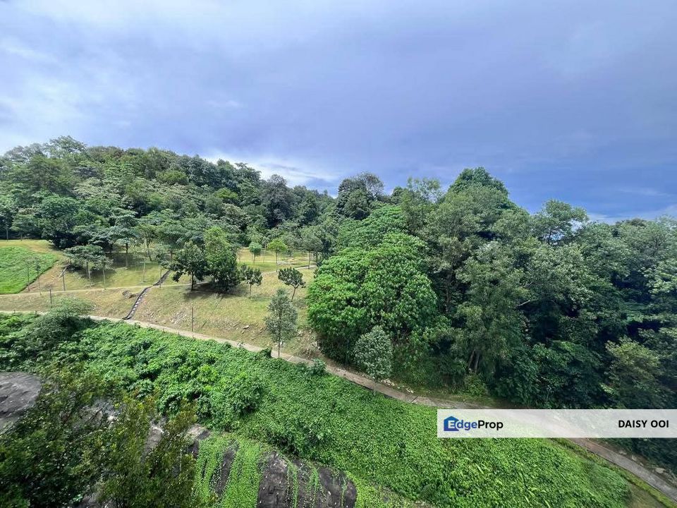 Tri Pinnacle-800sf-Fully renovated Furnished-3 car park-Corner Unit-Tanjung Tokong , Penang, Tanjung Tokong