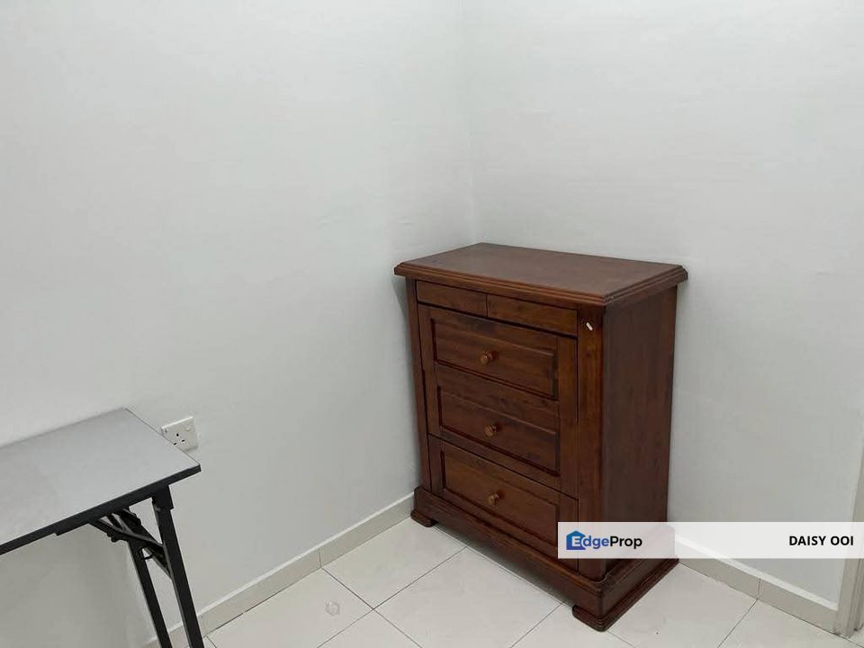 Tri Pinnacle-800sf-Partial Renovated-Semi Furnished-1 car park-Tanjung Tokong , Penang, Tanjung Tokong