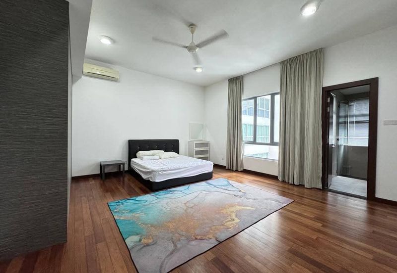 Infinity Beachfront Super Condominium