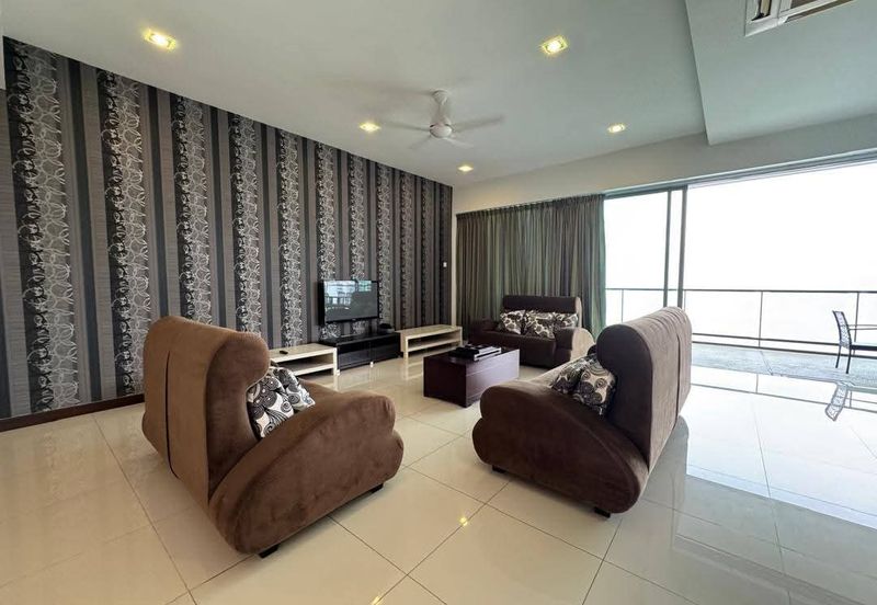 Infinity Beachfront Super Condominium