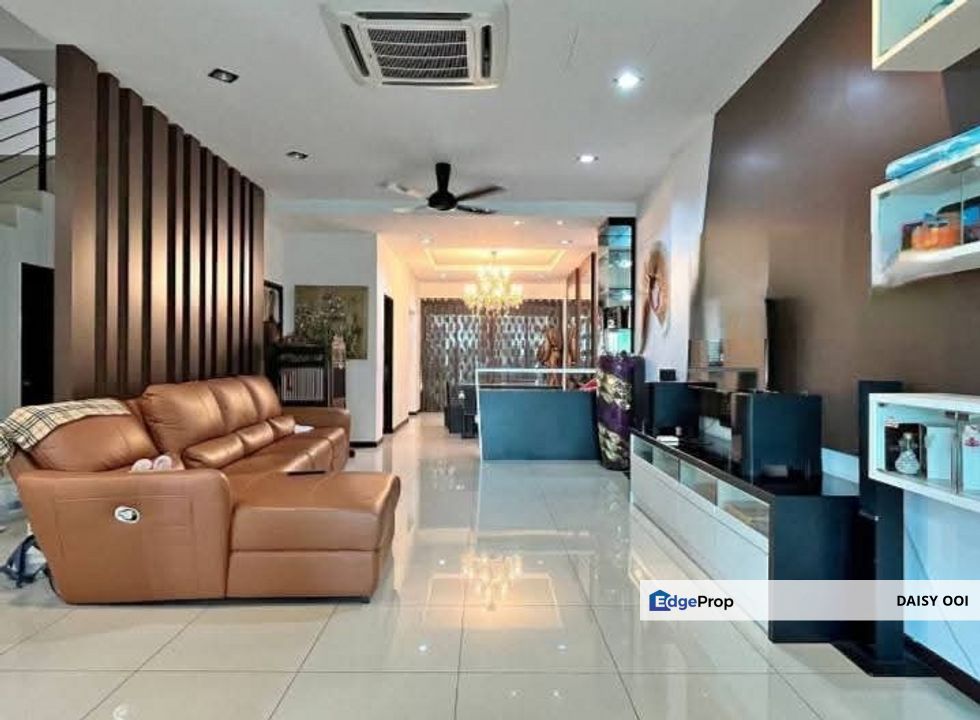 Southbay Residence 3 Storey Terrace-La:1650-Bup:3200-Fully Renovated Furnished, Penang, Batu Maung