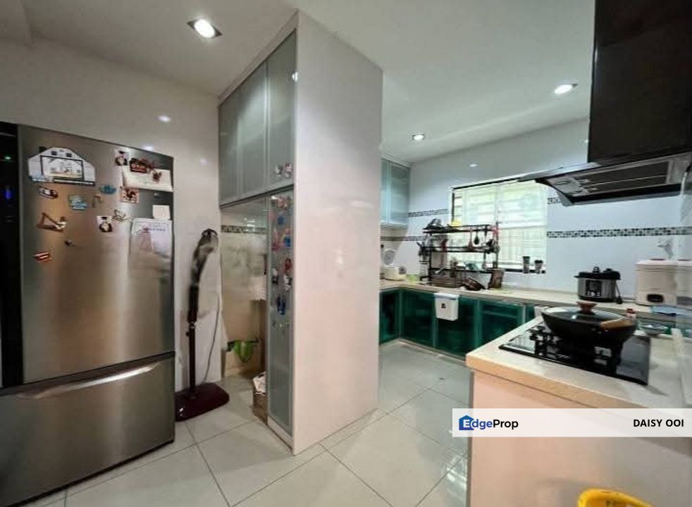 Southbay Residence 3 Storey Terrace-La:1650-Bup:3200-Fully Renovated Furnished, Penang, Batu Maung