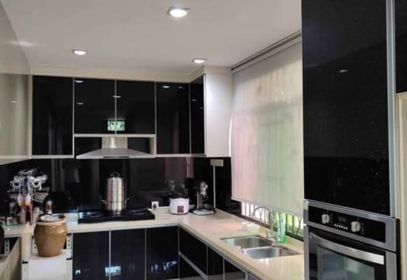 3 Storey Bungalow-La:5000-Bup:3400-Fully Renovated Furnished-Teluk Kumbar 