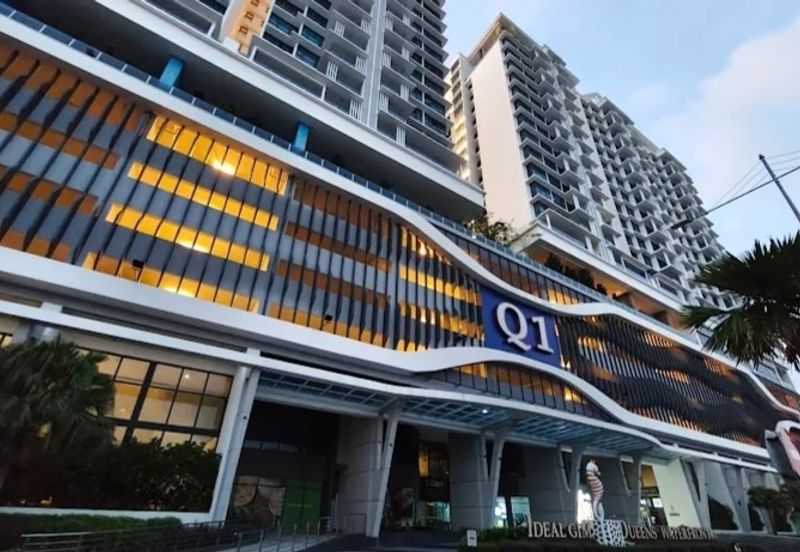 Queens Residences @ Queens Waterfront