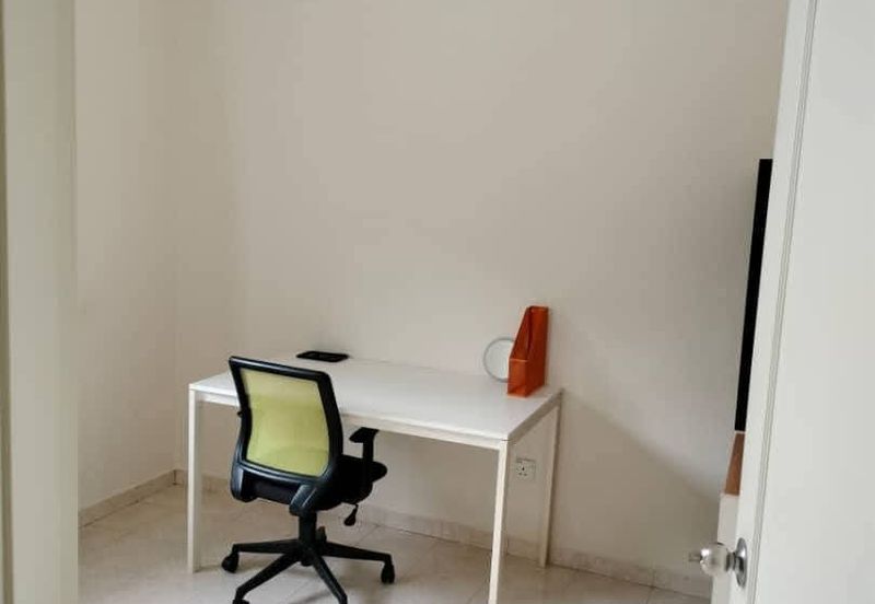 Coastal Tower, Ratu Mutiara