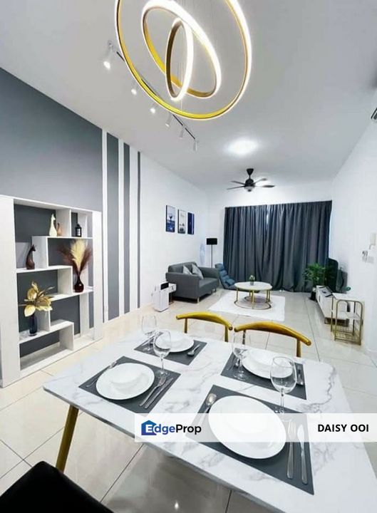 Queens Waterfront Q2 Residences-1000sf-Fully Renovated Furnished-2 Car Park-Seaview-Bayan Lepas , Penang, Sungai Nibong