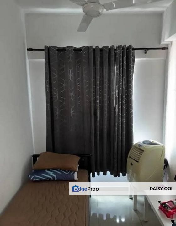 Solaria Residences-1200sf-Fully Renovated Furnished-2 Car Park-Bayan Lepas , Penang, Bayan Lepas