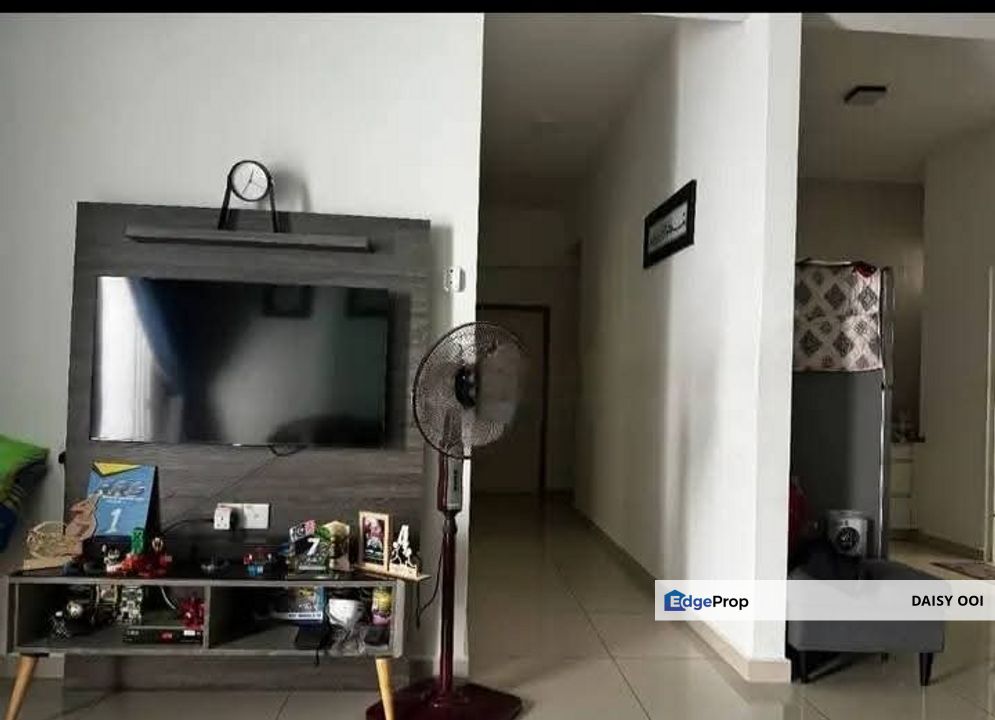 Solaria Residences-1200sf-Fully Renovated Furnished-2 Car Park-Bayan Lepas , Penang, Bayan Lepas