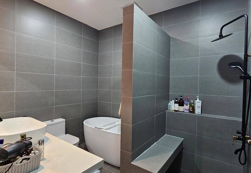 Ayer Itam Medan Kolam Air 1.5-Storey Terrace-La:1600-Bup:1200-Renovated 