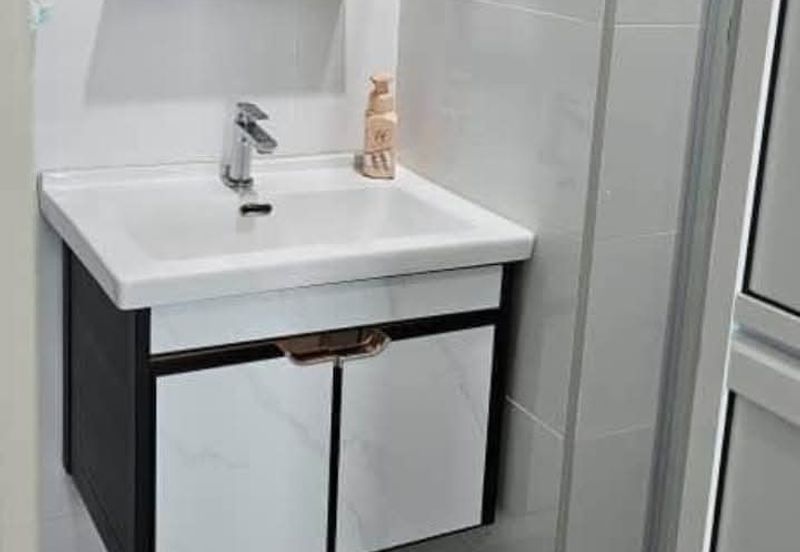 One World 1 (1-World)