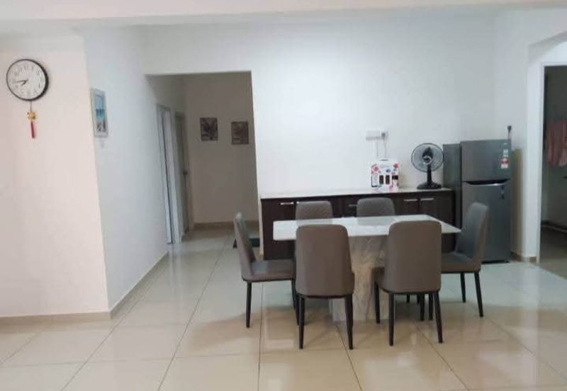 Emerald Park Apartment