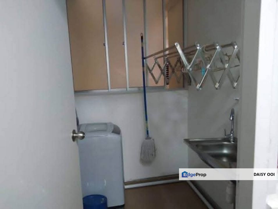 Emerald Residence-1100sf-Renovate-Fully Furnished-2 Car Park-Teluk Kumbar-Bayan Lepas , Penang, Bayan Lepas