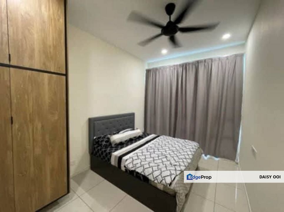 Queens waterfront Q2-950sf-Fully Renovated Furnished-2 Car Park-Bayan Lepas , Penang, Sungai Nibong