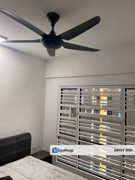 Tri Pinnacle-800sf-Fully Renovated Furnished-2 Car Park-Tanjung Tokong , Penang, Tanjung Tokong