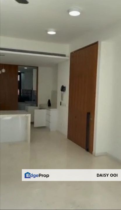 Shorefront Residence-1697sf-Renovated-Partially Furnished-2 Car Park-Georgetown , Penang, Georgetown