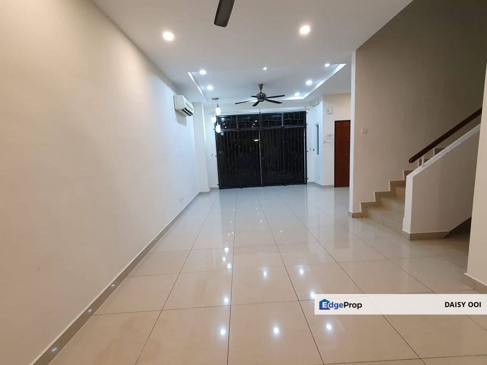 Rare Unit!!! 3 Storey Terraced At Solok Gangsa Renovated 3407sf Jelutong, Penang, Greenlane