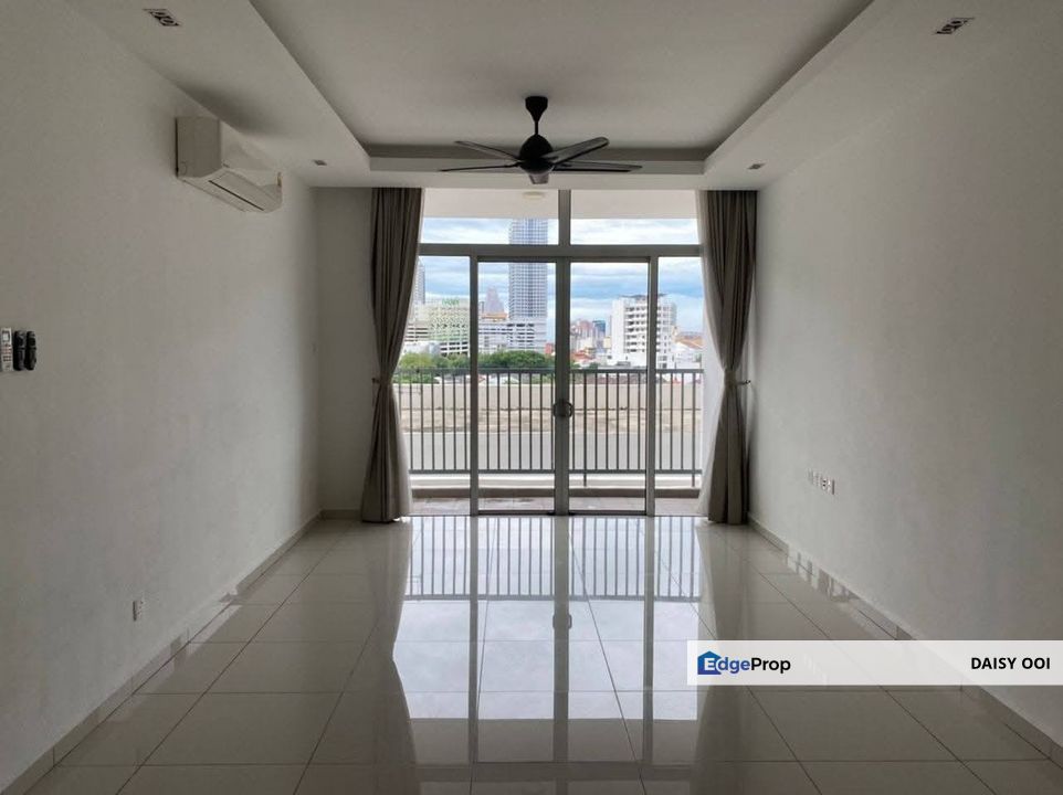 Sandilands Condominium -Partially Renovated -1338sf -Low Floor - 2 Car Park - Located At Jelutong, Penang, Georgetown