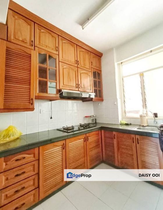 Kingfisher Series Apartment-850sf-Renovated-Partial Furnished-1 Car Park-Greenlane , Penang, Greenlane