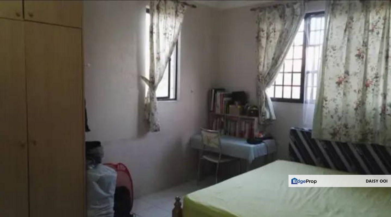 Pearl Garden 1100sf RENOVATED 1 Car Park Sungai Ara FTZ, Penang, Sungai Ara