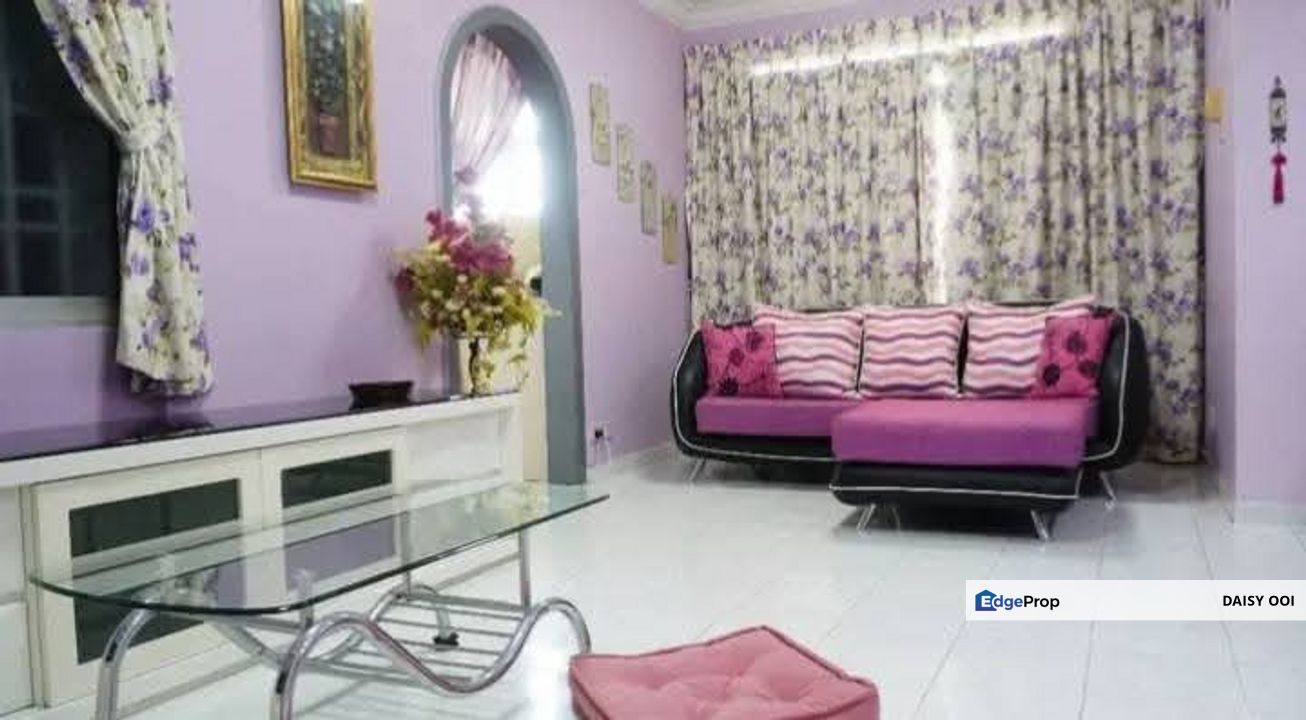 Azuria Condo Tanjung Bungah - Fully Reno & Furnished - 1 Car Park, Penang, Tanjung Bungah