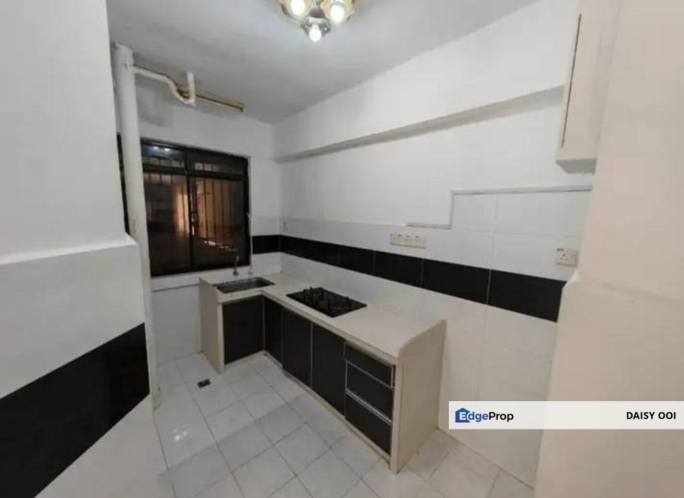 Worth Buy!!! Taman Desa Relau 2 Corner Unit, Well Maintained Unit, Relau, Penang, Relau