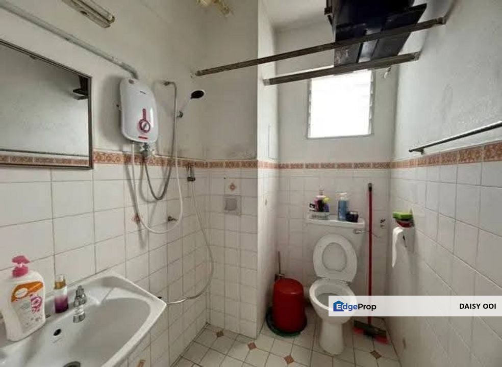 Sri Permai At Jelutong 850sf 1 Car Park Freehold, Penang, Georgetown