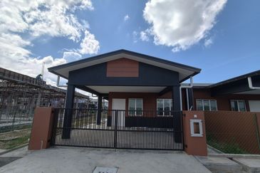 100% Loan Single Storey Semi D Matang