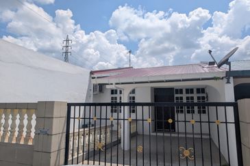 Below Market Value SINGLE STOREY at 9th Mile FULL LOAN