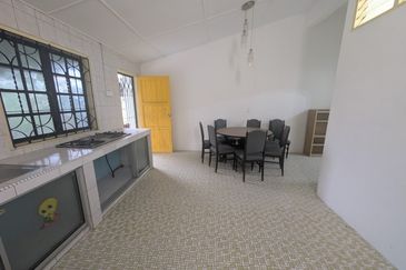 Below Market Value SINGLE STOREY at 9th Mile FULL LOAN