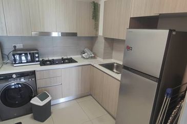 Gravit8 @ Klang South