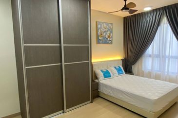 Gravit8 @ Klang South