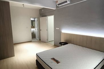 Gravit8 @ Klang South