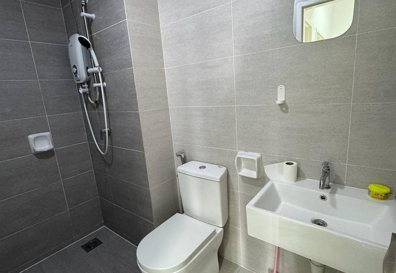 Gravit8 @ Klang South