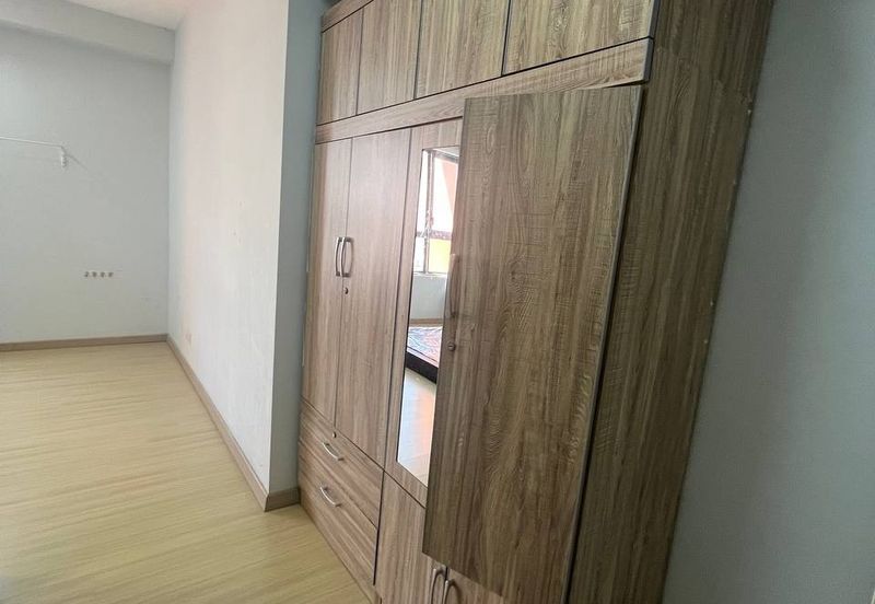 Gravit8 @ Klang South