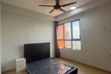 Gravit8 @ Klang South