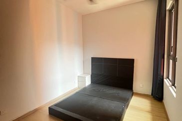 Gravit8 @ Klang South