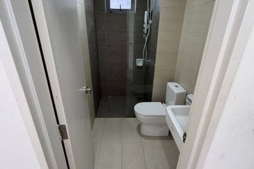 Gravit8 @ Klang South