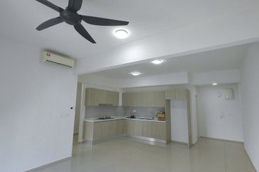 Gravit8 @ Klang South