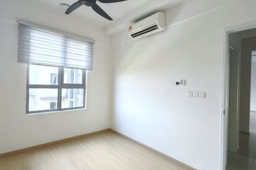 Gravit8 @ Klang South