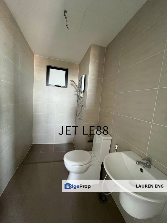 Trio Bukit Tinggi Condo 2+1 Rooms For Sale, Selangor, Klang