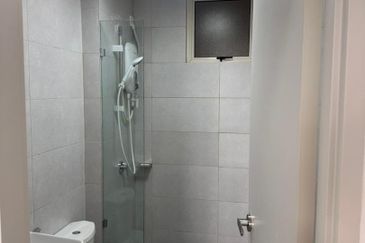 Gravit8 @ Klang South