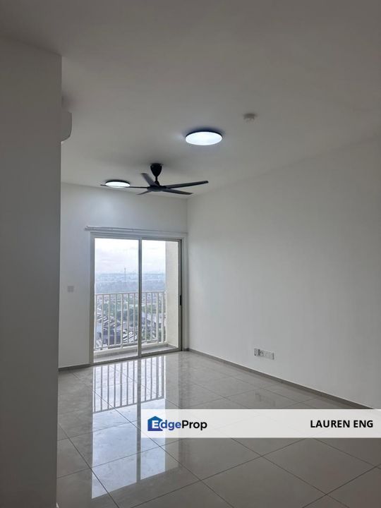 Tresor @Gravit8 Klang 3 Rooms Partially Furnished with Airconds @rm 1500 only!!!, Selangor, Klang