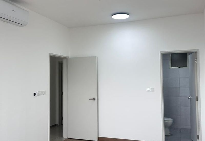 Gravit8 @ Klang South