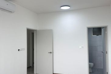 Gravit8 @ Klang South