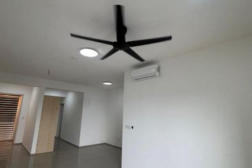 Gravit8 @ Klang South