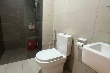 Gravit8 @ Klang South