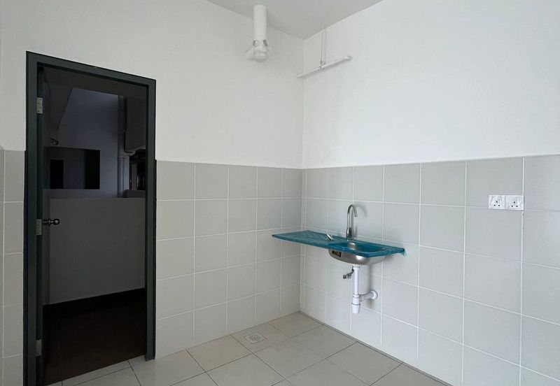 ADENIA APARTMENT @ BANDAR PARKLANDS, KLANG