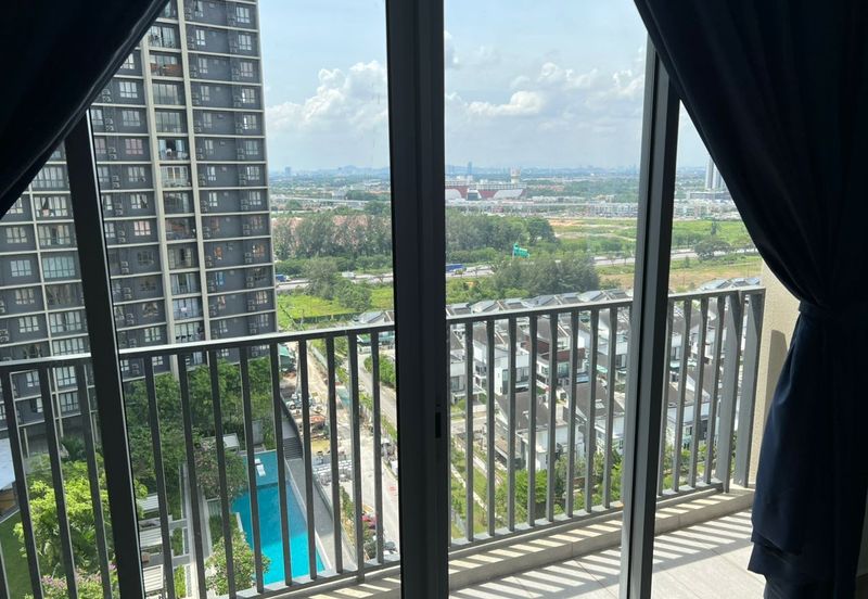 Gravit8 @ Klang South