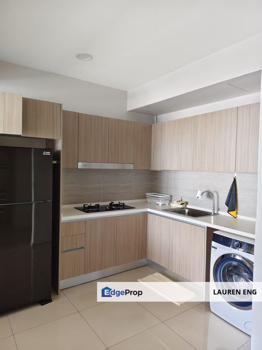 Gravit8 Bayuemas Klang Condo 2 Rooms Fully Furnished Ready to Move In !!, Selangor, Klang
